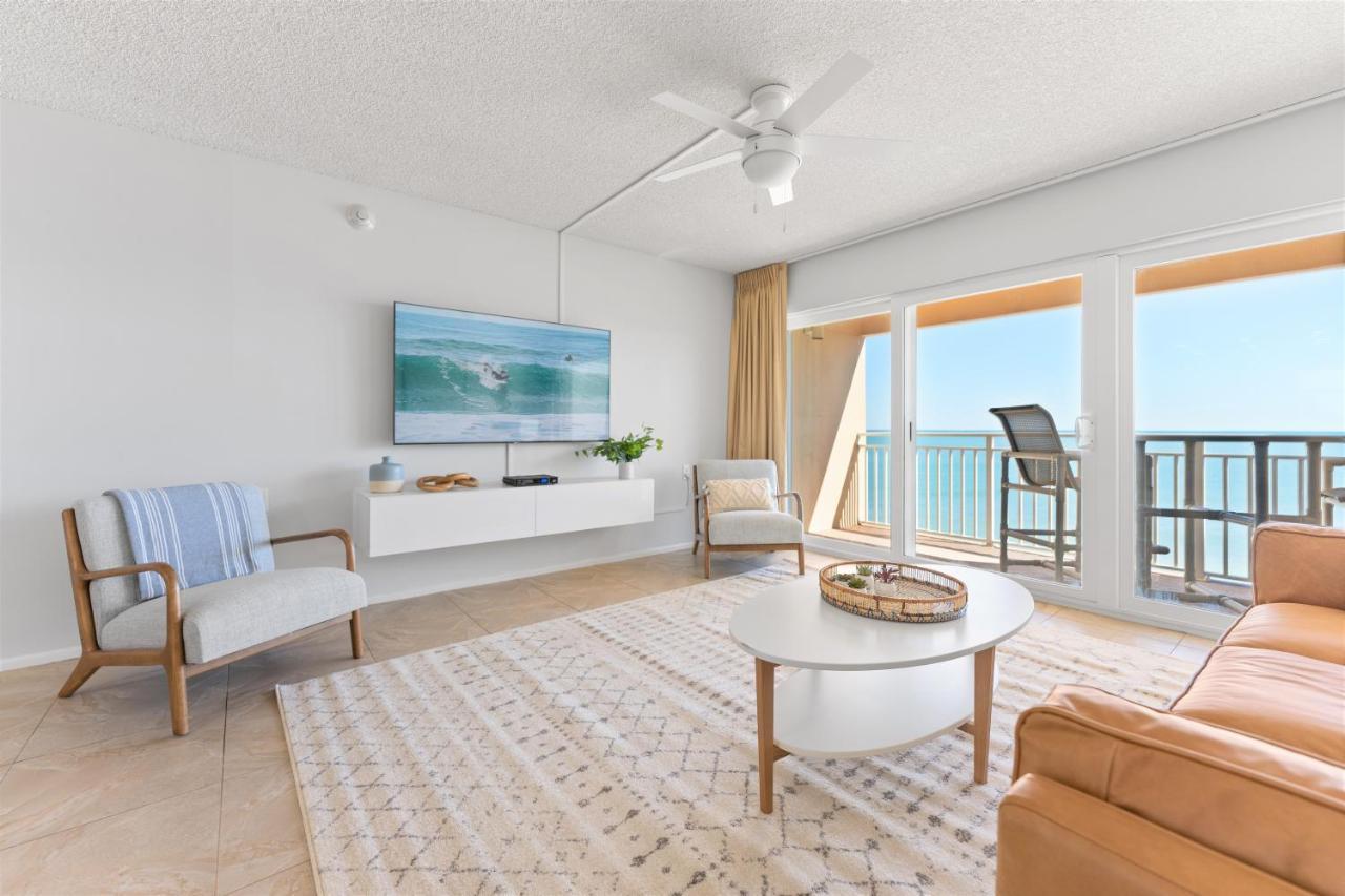 Paradise Beach Club - Oceanfront And Penthouse Satellite Beach Exterior photo