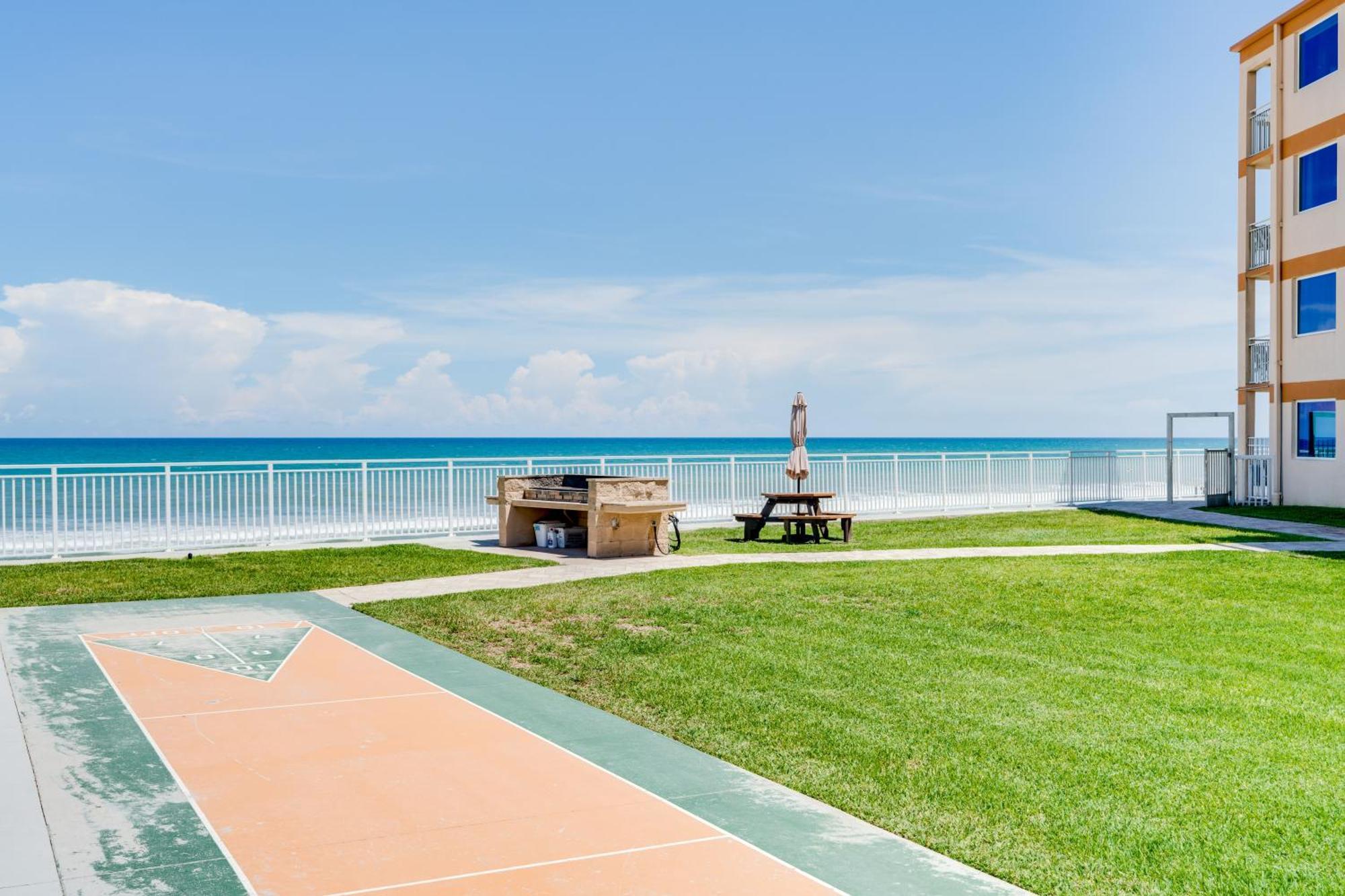 Paradise Beach Club - Oceanfront And Penthouse Satellite Beach Exterior photo